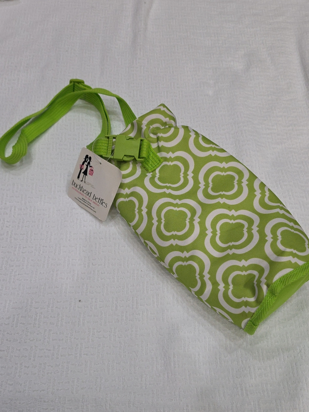NWT Buckhead Betties Green/white In The Loop Wine Bag